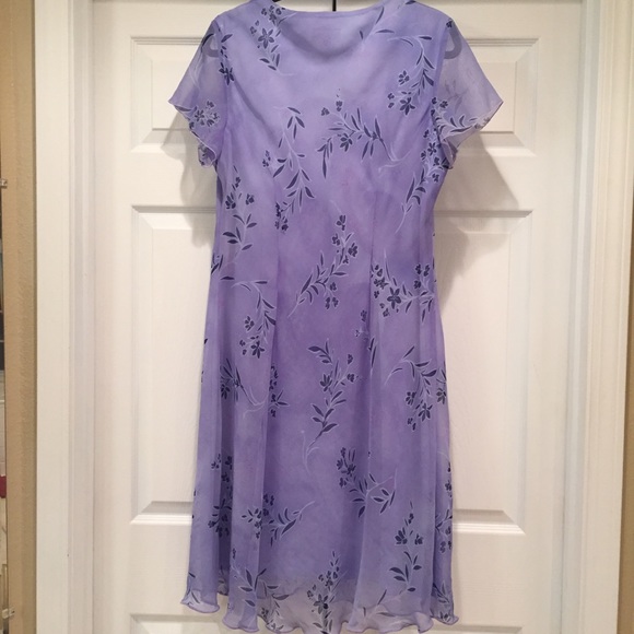 Believe Purple Floral Dress - Picture 5 of 6